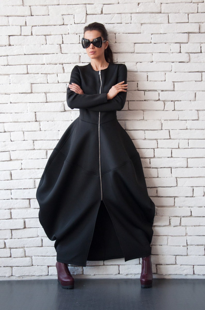 Bold Black Zipper Dress — Timeless Elegance in Two Luxurious Fabrics| غطس